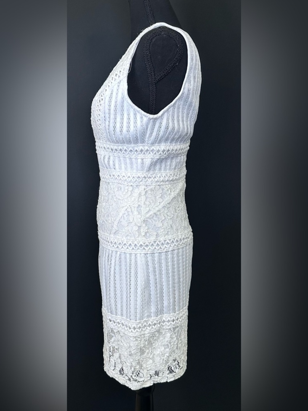 #171- Forever 21 White Lace V-Neck Bodycon Dress - Picture 8 of 9